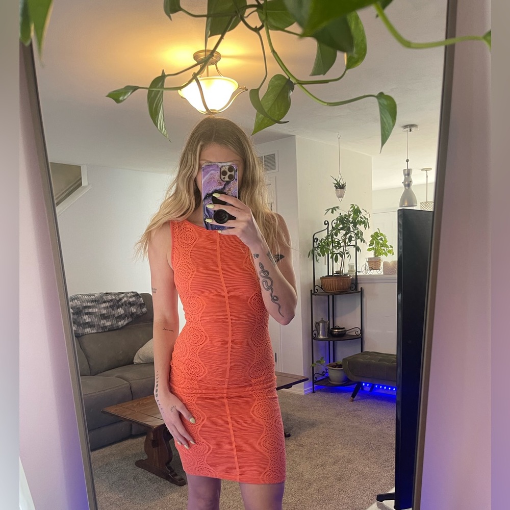 Bebe dress